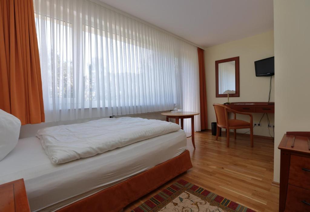 Hotel Am Rossberg Altenahr Chambre photo