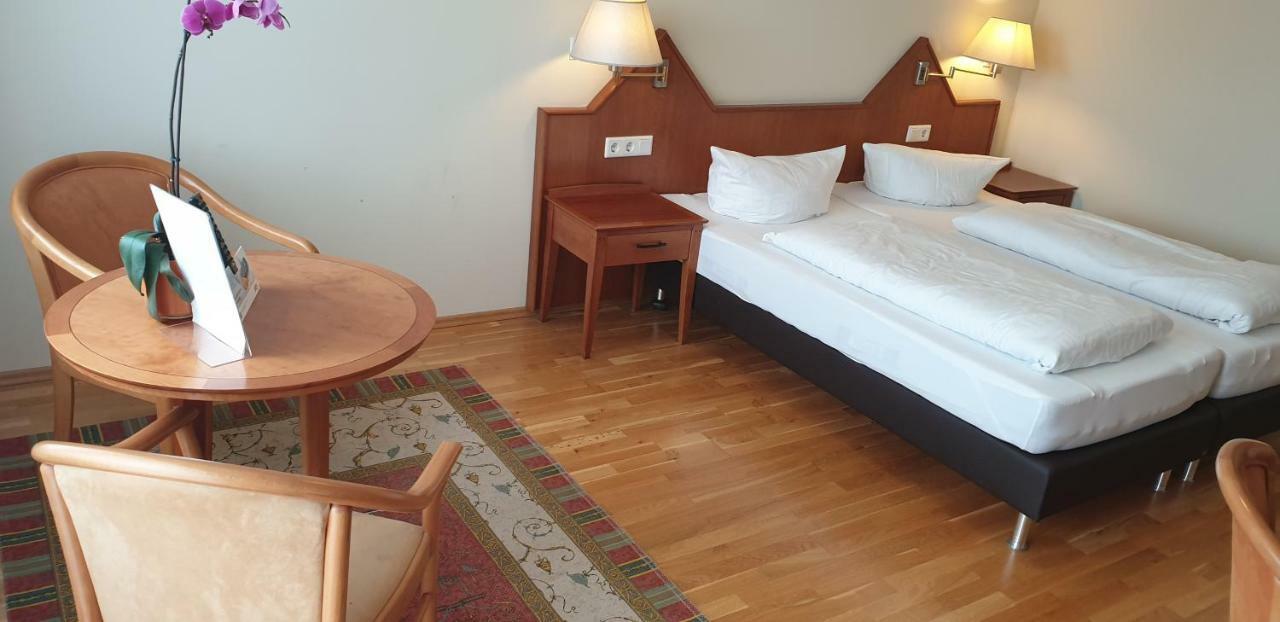 Hotel Am Rossberg Altenahr Extérieur photo